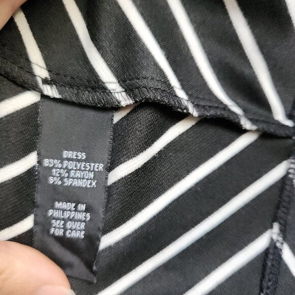 BCX Juniors Women Black 1/2 Short Sleeve Fit + Flare Dress Size 13 Striped Zip - Picture 8 of 11
